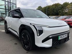 White Used 2025 Kia EV3 GT-Line SUV | £31,000 (Good price)