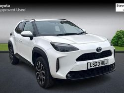 Used 2025 Toyota Yaris Hybrid Design Estate | £21,871 (Good price)