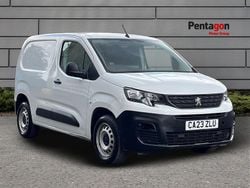 White Used 2023 Peugeot Partner Premium Van | £11,256 (Fair price)