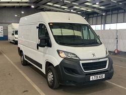 White Used 2019 Peugeot Boxer Van | £10,439 (Expensive)