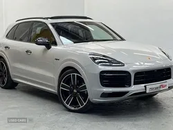Used 2023 Porsche Cayenne S E-Hybrid Platinum Edition SUV | £74,445