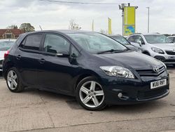 Grey Used 2011 Toyota Auris SR Hatchback | £3,000 (Fair price)