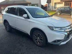 White Used 2016 Mitsubishi Outlander SUV | £11,480 (Fair price)