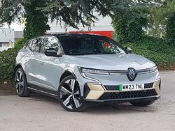 Grey Used 2023 Renault Mégane Iconic Hatchback | £19,198 (Fair price)