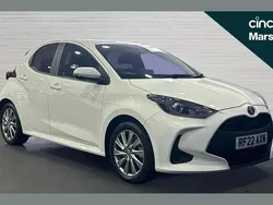 White Used 2022 Toyota Yaris Hybrid Hatchback | £16,394 (Good price)