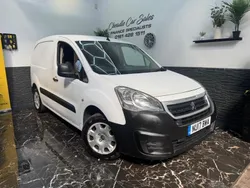 White Used 2017 Peugeot Partner MPV | £5,495 (Expensive)