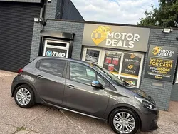 Grey Used 2019 Peugeot 208 Signature Sky Hatchback | £6,775 (Fair price)