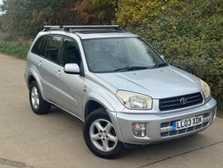 Silver Used 2003 Toyota RAV4 SUV | £2,490 (Super price)