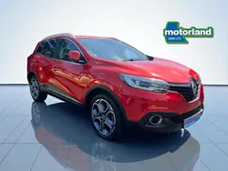 Red Used 2017 Renault Kadjar Dynamique SUV | £9,999 (A bit pricey)