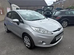 Silver Used 2009 Ford Fiesta Zetec Hatchback | £2,195 (Fair price)