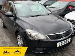 Black Used 2012 Kia Ceed 2 Hatchback | £2,399 (Fair price)