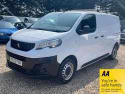 White Used 2023 Peugeot Expert Premium Van | £12,000 (Fair price)