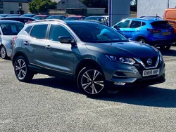 Grey Used 2018 Nissan Qashqai N-Connecta SUV | £11,998 (Fair price)