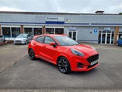 Race red Used 2021 Ford Puma ST-Line X Hatchback | £15,699 (Fair price)