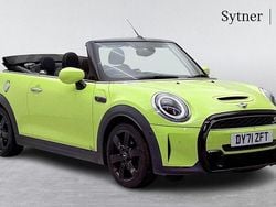Yellow Used 2021 Mini Cooper S Classic Hatchback | £17,250 (Fair price)