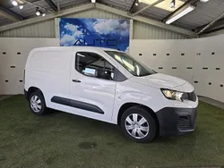 White Used 2019 Peugeot Partner MPV | £7,990 (Good price)