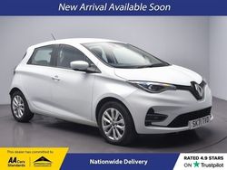 White Used 2021 Renault Zoe Iconic Hatchback | £10,500 (Fair price)