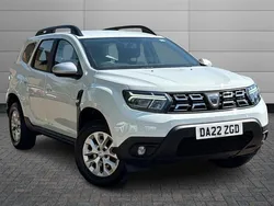 White Used 2022 Dacia Duster Comfort SUV | £12,050 (Fair price)