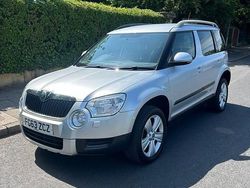 Silver Used 2013 Skoda Yeti SE SUV | £4,995 (Fair price)
