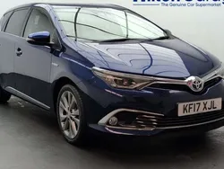 Used 2017 Toyota Auris Hybrid Hatchback | £13,700 (Fair price)