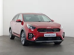 Red Used 2022 Kia Niro 4 SUV | £18,998 (Fair price)
