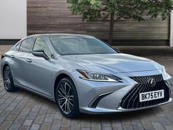 Silver Used 2025 Lexus ES300H Sedan | £42,990 (Expensive)