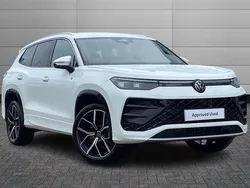 Pure white Used 2025 VW Tayron R-line SUV | £41,450 (Fair price)
