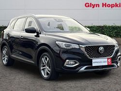 Black Used 2023 MG HS Excite SUV | £13,169 (Fair price)