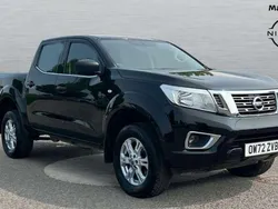 Black Used 2023 Nissan Navara Acenta Pickup | £22,992 (Fair price)