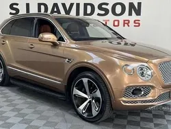 Brown Used 2016 Bentley Bentayga SUV | £54,995 (Expensive)