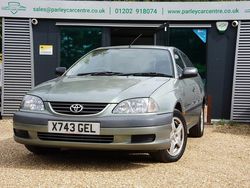 Green Used 2001 Toyota Avensis Hatchback | £1,795