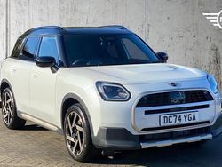 White Used 2025 Mini Countryman Exclusive SUV | £32,399 (Fair price)
