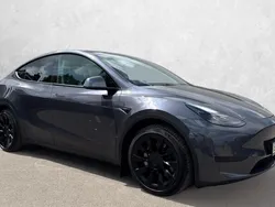 Grey Used 2023 Tesla Model Y SUV | £26,500 (Good price)