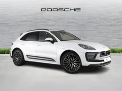Carrara white metallic New 2025 Porsche Macan SUV | £68,900 (Fair price)
