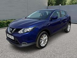Blue Used 2015 Nissan Qashqai Acenta SUV | £7,495 (Good price)