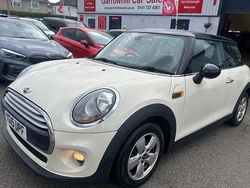 White Used 2015 Mini Cooper D Hatch Hatchback | £6,495 (Fair price)