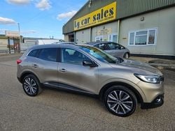 Beige Used 2017 Renault Kadjar Signature SUV | £7,995 (Fair price)
