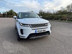 White Used 2019 Land Rover Range Rover evoque SE SUV | £16,800 (Fair price)