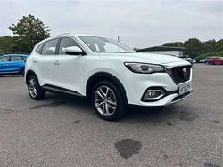 White Used 2020 MG HS Excite SUV | £11,544 (Fair price)