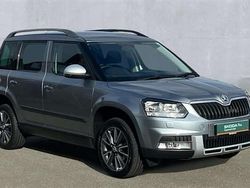 Business grey metallic Used 2017 Skoda Yeti SE Drive SUV | £13,685 (Fair price)