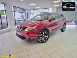 Red Used 2014 Nissan Qashqai Tekna SUV | £6,499 (A bit pricey)