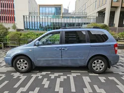 Blue Used 2009 Kia Sedona 2 MPV | £2,750 (Fair price)