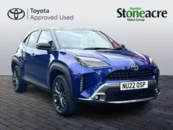 Blue/black Used 2022 Toyota Yaris Hybrid Hatchback | £20,300 (Expensive)