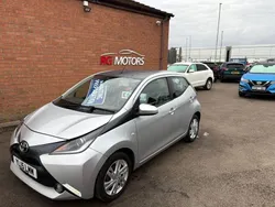 Silver Used 2015 Toyota Aygo x-press Hatchback | £5,295 (Fair price)