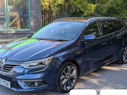 Used 2017 Renault Mégane IV Signature Estate | £6,495 (Fair price)