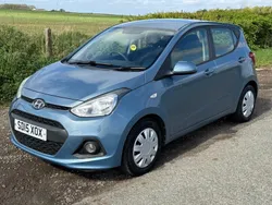 Blue Used 2015 Hyundai i10 SE Hatchback | £4,499 (Good price)