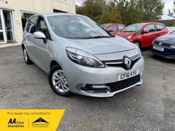 Platinum silver metallic Used 2016 Renault Scénic III Dynamique MPV | £5,995