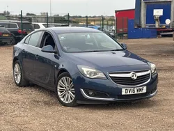 Blue Used 2016 Vauxhall Insignia Design Edition Hatchback | £3,490 (Good price)