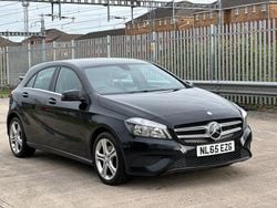 Black Used 2015 Mercedes A200 Sport Edition Hatchback | £5,495 (Fair price)