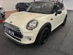 White Used 2015 Mini Cooper Hatch Hatchback | £5,995 (Fair price)